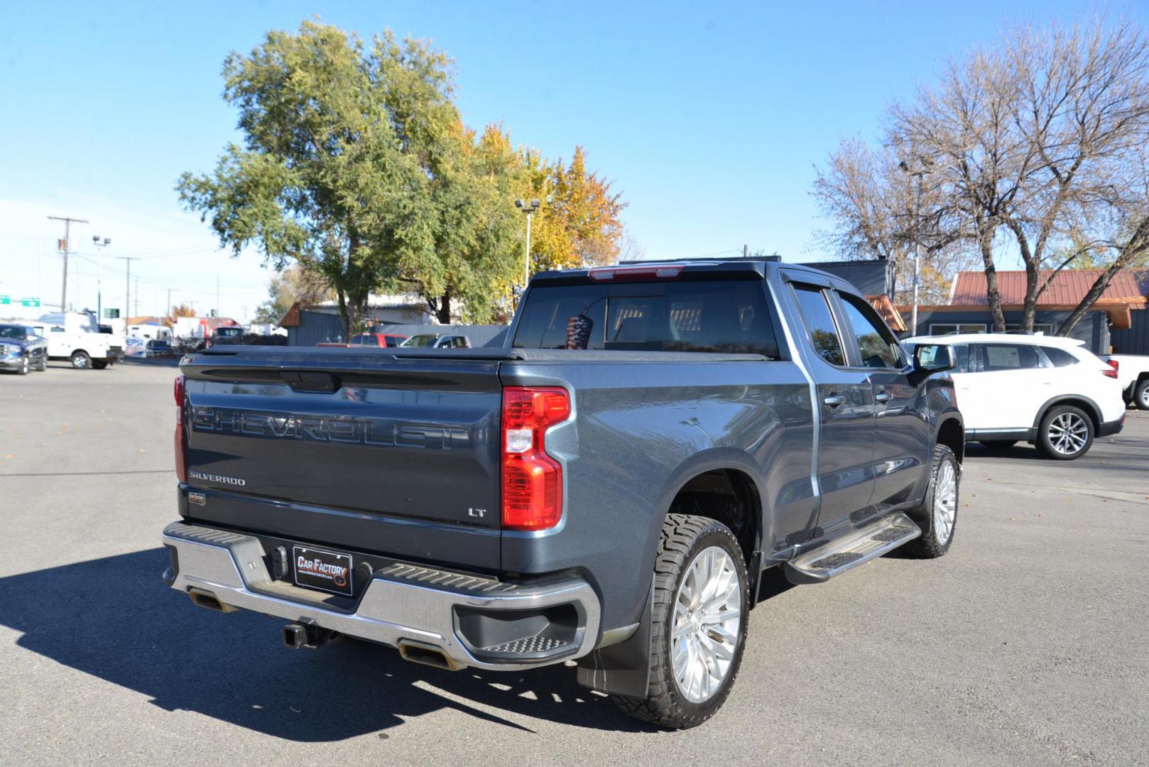 2019 Shadow Grey Metallic /Jet Black Chevrolet Silverado 1500 LT Double Cab 4WD (1GCRYDEDXKZ) with an 5.3L V8 OHV 16V engine, 6A transmission, located at 4562 State Avenue, Billings, MT, 59101, (406) 896-9833, 45.769516, -108.526772 - 2019 Chevy 1500 LT Z71 4 Wheel Drive This Low Mileage Chevy is a One Owner truck. There are no accidents recorded on the history report. There are multiple service records notated on the history report. The Chevy runs and drives smooth and quiet. The interior and exterior are clean. The 22 Inch - Photo#8