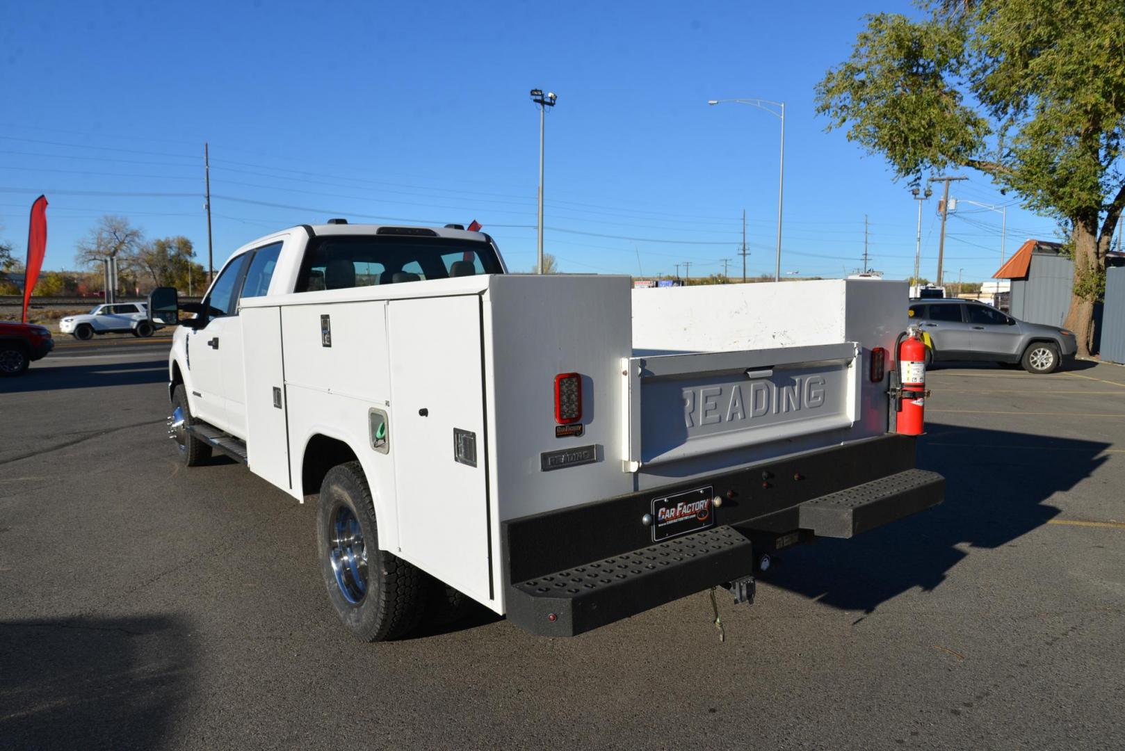 2022 Oxford White /Tan Ford F-350 SD XL (1FD8W3HT4NE) with an 6.7L V8 OHV 16V DIESEL engine, 10 Speed Automatic transmission, located at 4562 State Avenue, Billings, MT, 59101, (406) 896-9833, 45.769516, -108.526772 - 2022 Ford F350 SD Crew Cab PowerStroke 4x4 with reading Service Body This Powerstroke has no accidents recorded on the history report, it runs and drives great. The Interior and Exterior are very clean. The Dually has Brand New 245/75/R17 Sumitomo Encounter AT Tires. It has been inspected, servi - Photo#5