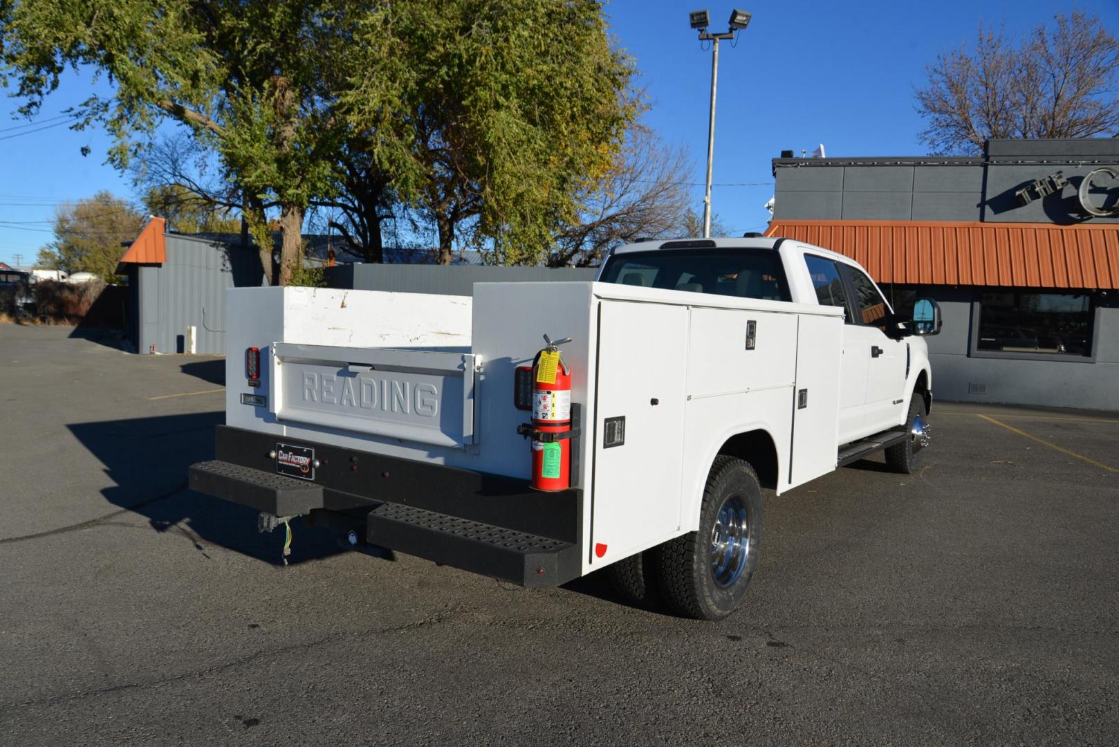 2022 Oxford White /Tan Ford F-350 SD XL (1FD8W3HT4NE) with an 6.7L V8 OHV 16V DIESEL engine, 10 Speed Automatic transmission, located at 4562 State Avenue, Billings, MT, 59101, (406) 896-9833, 45.769516, -108.526772 - 2022 Ford F350 SD Crew Cab PowerStroke 4x4 with reading Service Body This Powerstroke has no accidents recorded on the history report, it runs and drives great. The Interior and Exterior are very clean. The Dually has Brand New 245/75/R17 Sumitomo Encounter AT Tires. It has been inspected, servi - Photo#9