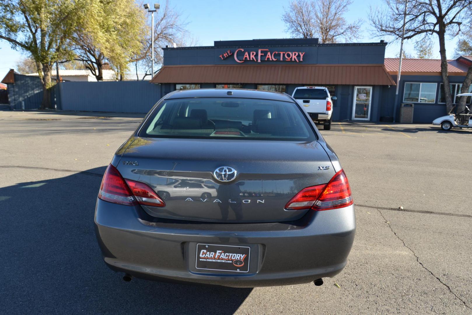 2009 Magnetic Gray Metallic /dark charcoal Toyota Avalon XLS (4T1BK36B49U) with an 3.5L V6 DOHC 24V engine, 6-Speed Automatic transmission, located at 4562 State Avenue, Billings, MT, 59101, (406) 896-9833, 45.769516, -108.526772 - 2009 Toyota Avalon XLS This Avalon is a Local Trade In, it runs and drives smooth and quiet, The interior and exterior are clean, the 17 Inch tires are in good shape. For the age of the car the miles are lower than a typical 2009. it has a 3.5 Liter V6 , 6 Speed Automatic Transmission, Vehicl - Photo#6