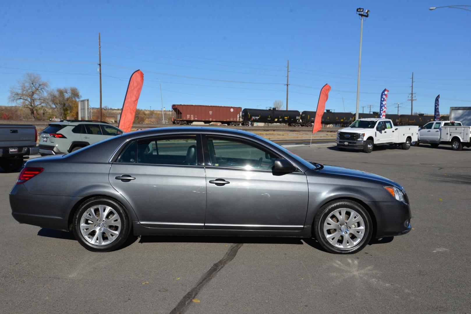 2009 Magnetic Gray Metallic /dark charcoal Toyota Avalon XLS (4T1BK36B49U) with an 3.5L V6 DOHC 24V engine, 6-Speed Automatic transmission, located at 4562 State Avenue, Billings, MT, 59101, (406) 896-9833, 45.769516, -108.526772 - 2009 Toyota Avalon XLS This Avalon is a Local Trade In, it runs and drives smooth and quiet, The interior and exterior are clean, the 17 Inch tires are in good shape. For the age of the car the miles are lower than a typical 2009. it has a 3.5 Liter V6 , 6 Speed Automatic Transmission, Vehicl - Photo#8