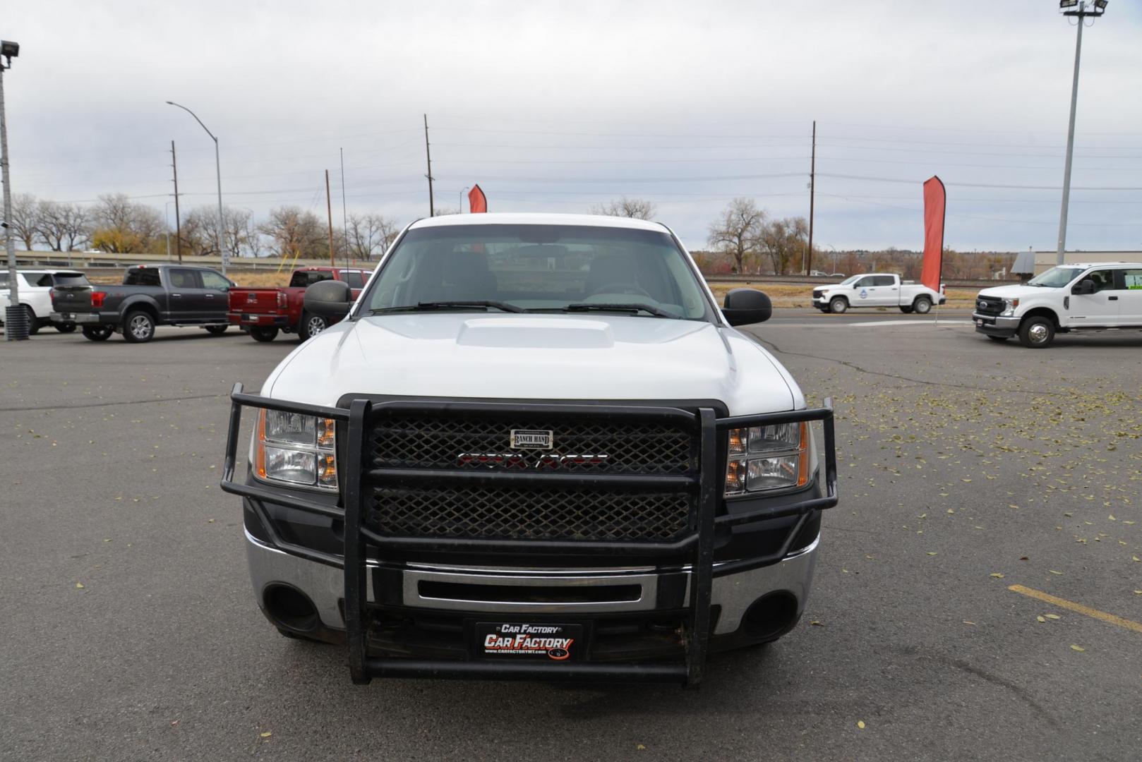 2013 Summit White /dark charcoal GMC Sierra 1500 Work Truck Ext. Cab 4WD (1GTR2TE71DZ) with an 5.3L V8 OHV 16V FFV engine, 6-Speed Automatic transmission, located at 4562 State Avenue, Billings, MT, 59101, (406) 896-9833, 45.769516, -108.526772 - Photo#2