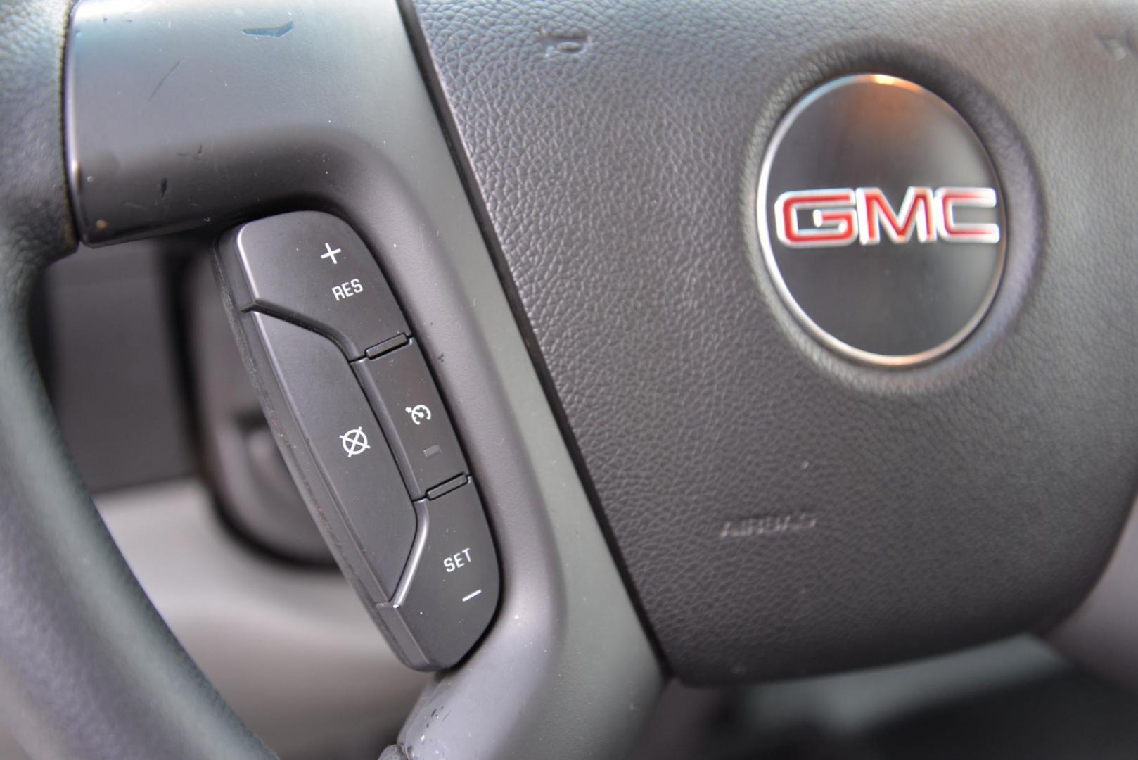 2013 Summit White /dark charcoal GMC Sierra 1500 Work Truck Ext. Cab 4WD (1GTR2TE71DZ) with an 5.3L V8 OHV 16V FFV engine, 6-Speed Automatic transmission, located at 4562 State Avenue, Billings, MT, 59101, (406) 896-9833, 45.769516, -108.526772 - Photo#23