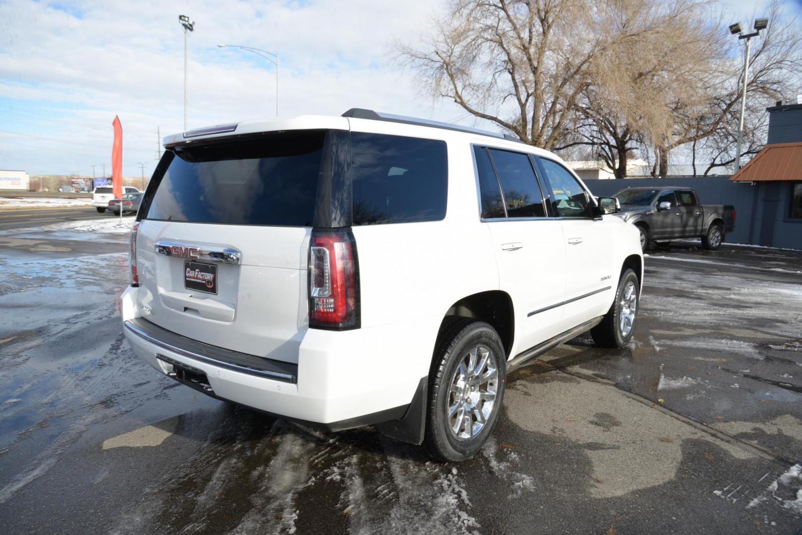 2018 White /Cocoa/Dark Atmosphere GMC Yukon Denali 4WD (1GKS2CKJ3JR) with an 6.2L V8 OHV 16V engine, 10 Speed Automatic transmission, located at 4562 State Avenue, Billings, MT, 59101, (406) 896-9833, 45.769516, -108.526772 - 2018 GMC Yukon Denali 4x4 with 3rd row seating The Yukon is a 2 Owner vehicle, There are no accidents recorded on the vehicle history report, it runs and drives smooth and quiet. The Interior and Exterior are both very clean. The Tires are new 20 inch Hercules Terra Trac It has a 6.2 Liter V - Photo#8