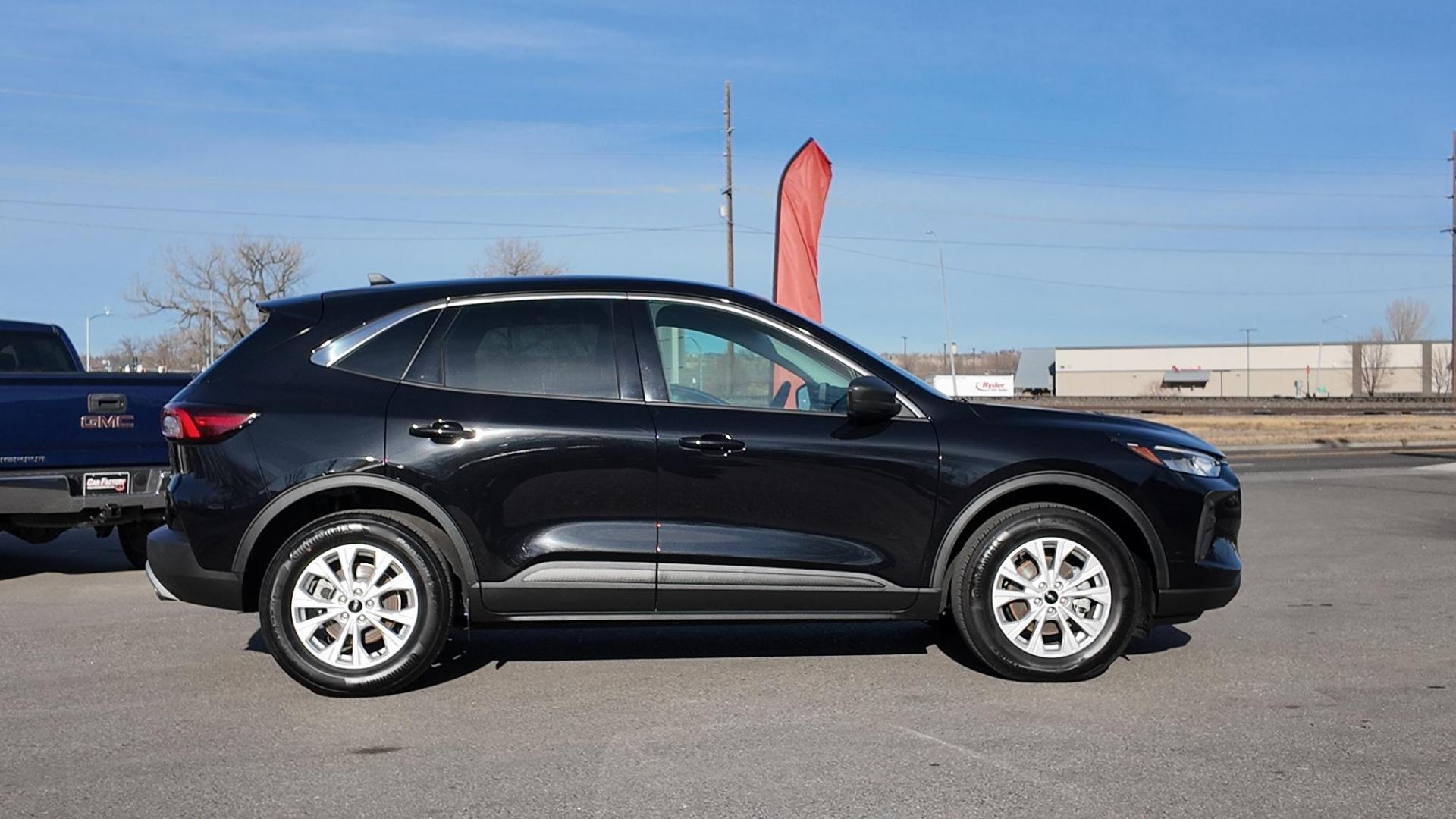 2024 Black /Black Ford Escape Active AWD (1FMCU9GN5RU) with an 1.5L L3 engine, 8 Speed Automatic transmission, located at 4562 State Avenue, Billings, MT, 59101, (406) 896-9833, 45.769516, -108.526772 - 2024 Ford Escape Active All Wheel Drive This Escape is a one owner vehicle with no accidents recorded on the history report, It has remaining Factory Warranty. The interior and exterior are clean. The 17 Inch Continental Pro Contact Tires are in great shape. it has a 1.5 Liter EcoBoost Engine, 8 S - Photo#8