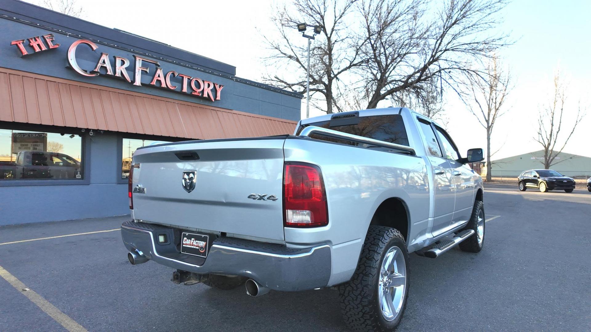 2012 Bright Silver /Dark Slate Dodge Ram 1500 Bighorn (1C6RD7GT1CS) with an 5.7L HEMI V8 OHV 16V engine, 6-Speed Automatic transmission, located at 4562 State Avenue, Billings, MT, 59101, (406) 896-9833, 45.769516, -108.526772 - Photo#6