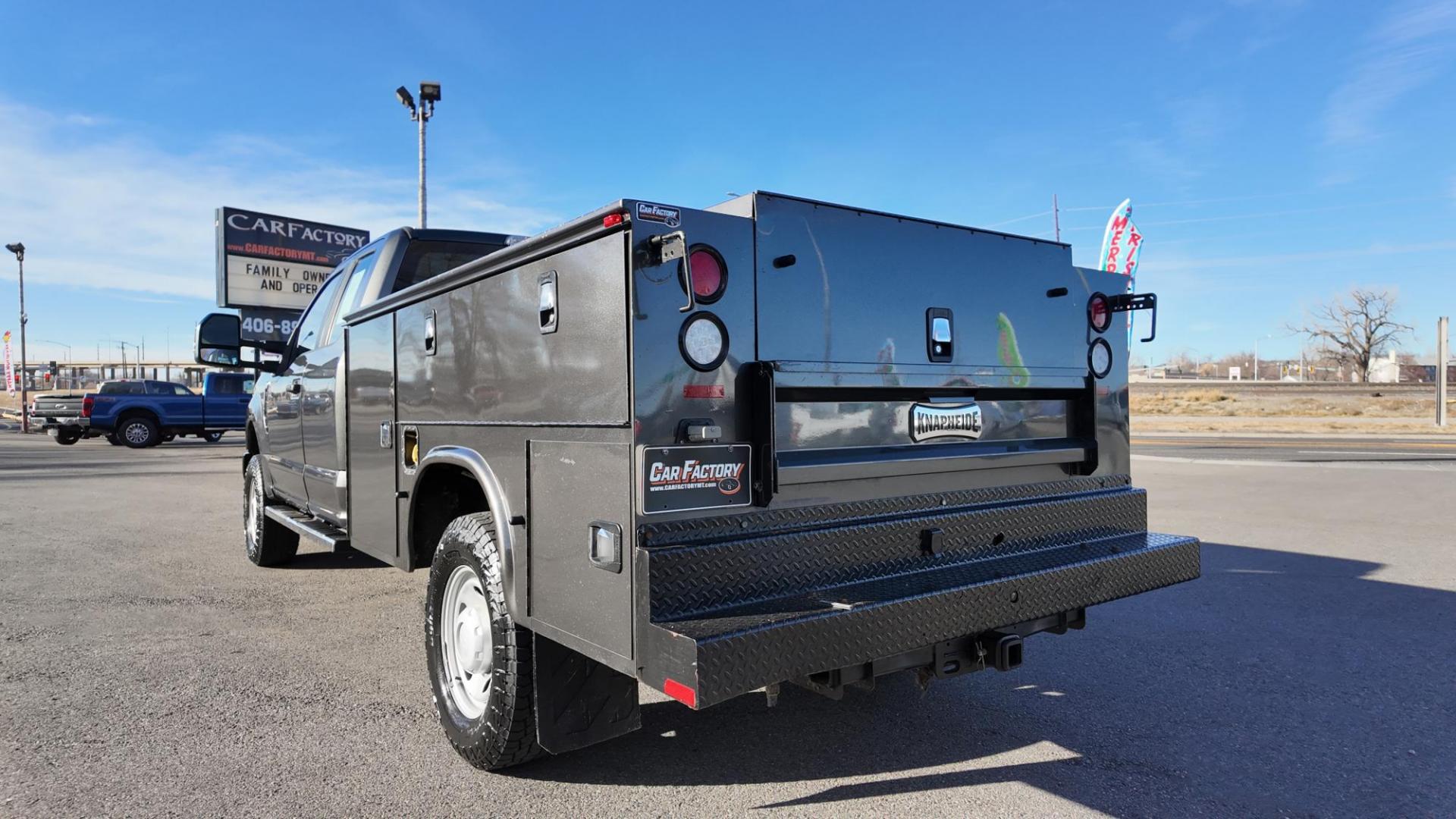 2019 Magnetic Gray Metallic /Grey Earth Ford F-250 SD XL (1FD7X2B60KE) with an 6.2L V8 OHV 16V engine, 6 speed automatic transmission, located at 4562 State Avenue, Billings, MT, 59101, (406) 896-9833, 45.769516, -108.526772 - 2019 Ford F250 Super Cab 4x4 with a Knapheide Service Body The Ford has been inspected and serviced. Ready to go to the job site today. There are no accidents recorded on the history report. The Truck runs and drives nicely. The 17 Inch Hankook Dynapro tires are in good condition. The interior an - Photo#11