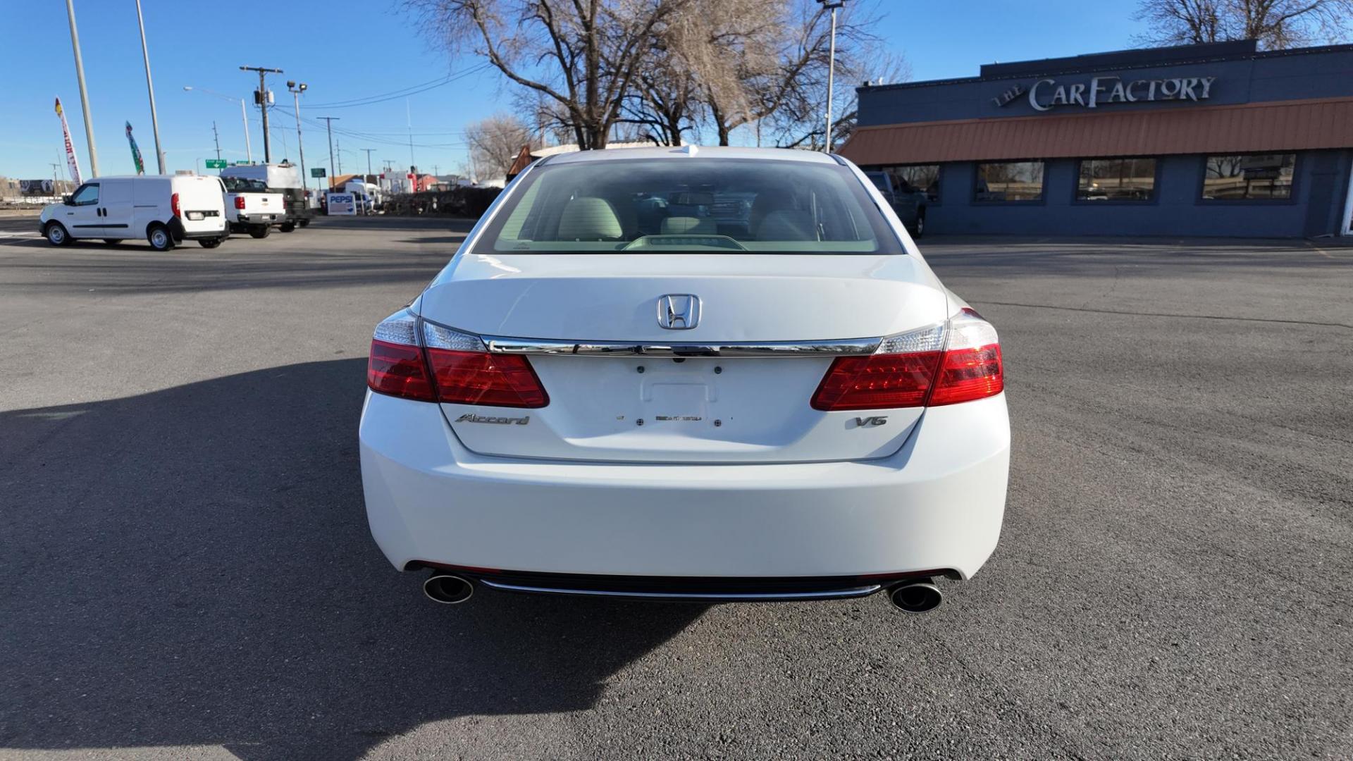 2013 White Orchid Pearl /Ivory Honda Accord EX-L (1HGCR3F80DA) with an 3.5L V6 SOHC 24V engine, 6-Speed Automatic transmission, located at 4562 State Avenue, Billings, MT, 59101, (406) 896-9833, 45.769516, -108.526772 - 2013 Honda Accord EX-L it's a low mileage, local Trade In, the Accord is a 2 owner vehicle that's been in Montana since new. There are no accidents recorded on the history report. The interior is very clean especially given its age. The Honda runs and drives well. The 17 Inch Fallkin Tires are in g - Photo#5