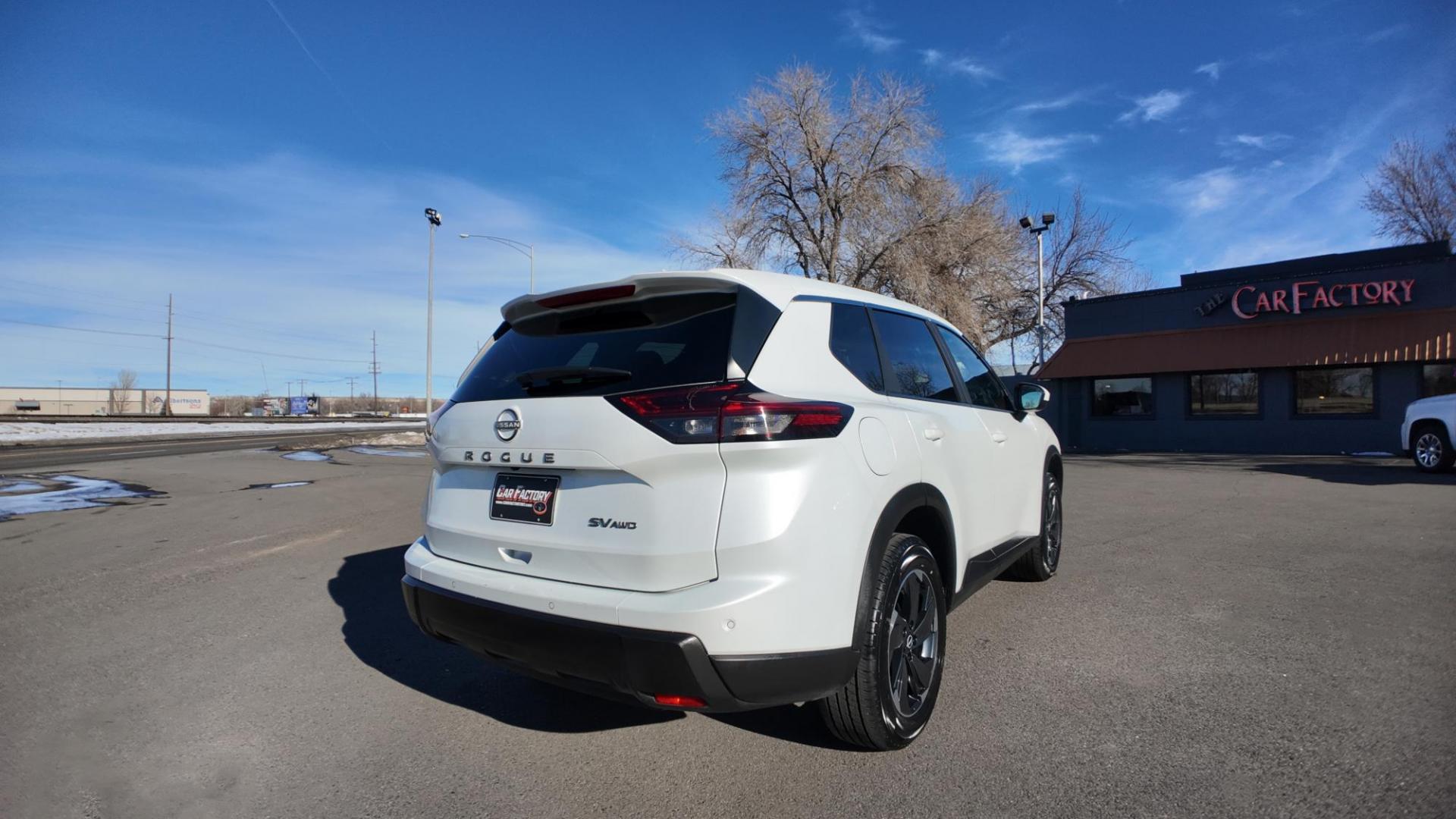 2024 Everest White Pearl /Charcoal Nissan Rogue SV AWD (5N1BT3BBXRC) with an 1.5 Liter engine, CVT transmission, located at 4562 State Avenue, Billings, MT, 59101, (406) 896-9833, 45.769516, -108.526772 - Photo#6