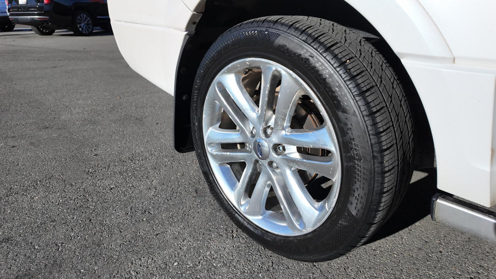 2016 White Platinum Metallic /Black Ford Expedition EL Platinum 4WD (1FMJK1MT1GE) with an 3.5L V6 DOHC 24V FFV engine, 6-Speed Automatic transmission, located at 4562 State Avenue, Billings, MT, 59101, (406) 896-9833, 45.769516, -108.526772 - 2016 Ford Expedition EL( Extended Length) 4x4 Platinum This Ford has no accidents recorded on the history report. The Interior and exterior are clean. the SUV runs and drives well. The 22 Inch tires are in good shape. It has a 3 point 5 Liter Ecoboost V6, 6 speed automatic transmission, 3 73 - Photo#10